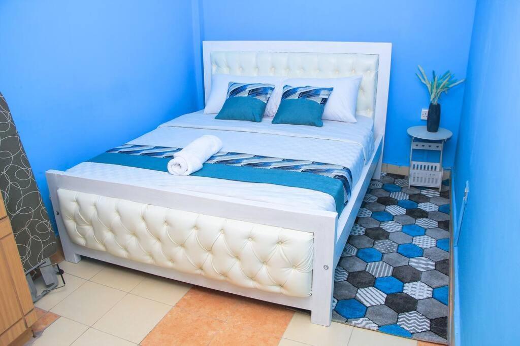 Cozy Homes 1 Bedroom House With Wi-Fi King Size Bed. Free Parking Naivasha Buitenkant foto